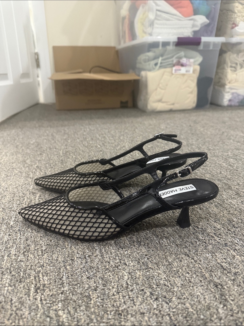 Steve Madden Black Mesh Pointed Slingback Pumps - Picture 2 of 3